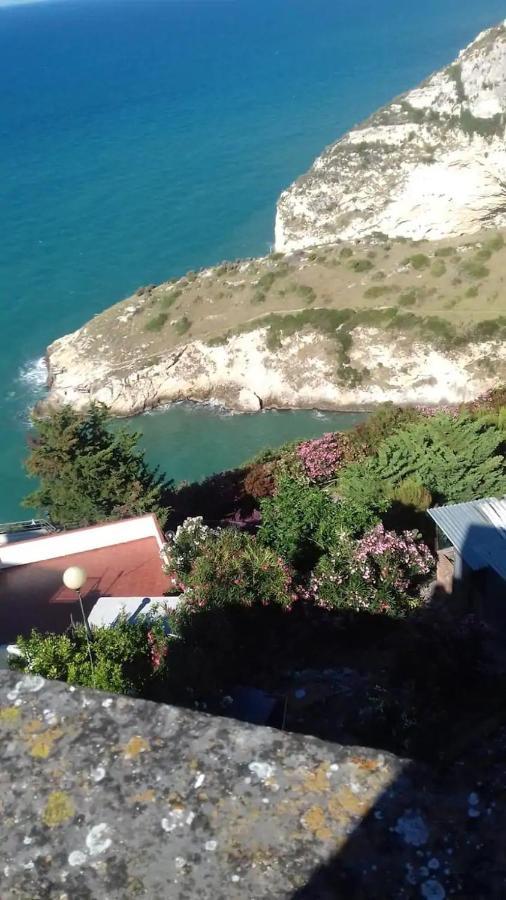 Casa Vacanze Flora Peschici Exterior photo